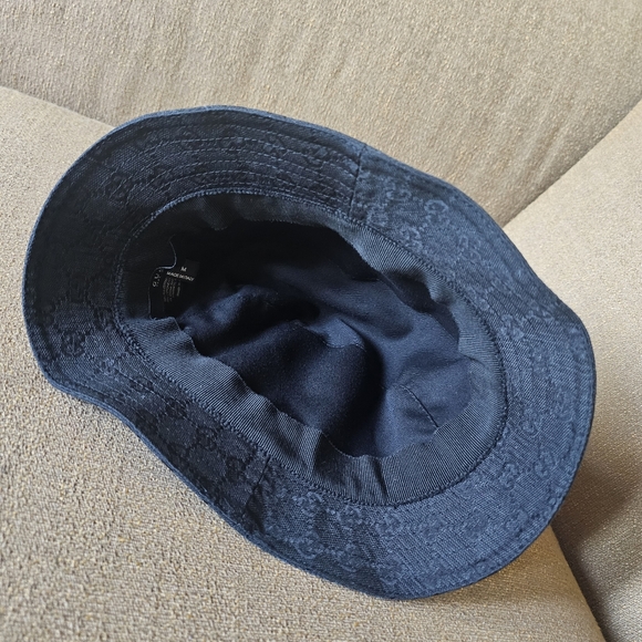 GUCCI GG Monogram Bucket Hat M Black UNISEX - Picture 5 of 9